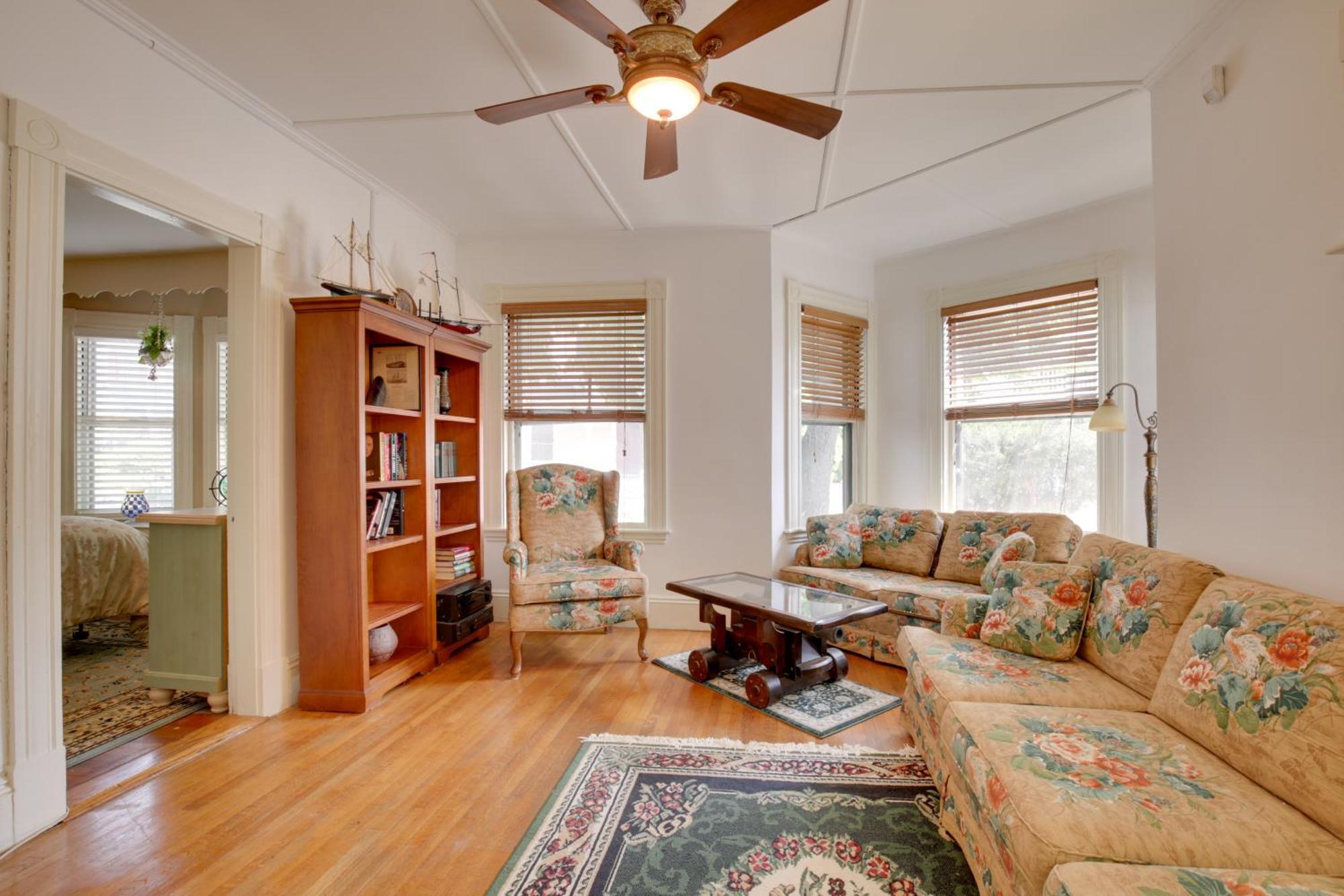 Quaint Beverly Townhome Walk To Beach And Downtown! Exterior foto